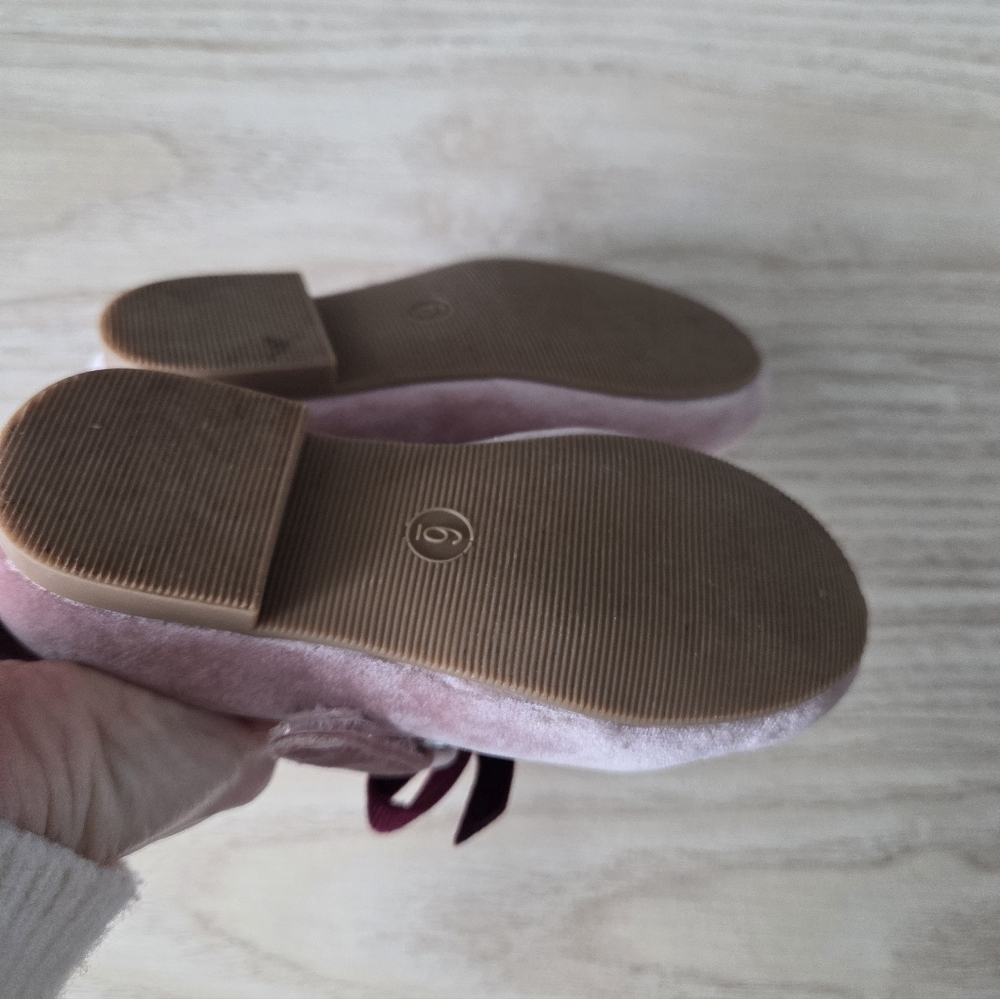 GAP Toddler Velvet Bow Mary Jane Flats - Picture 5 of 9